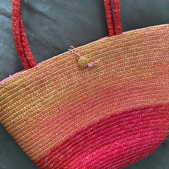 Woven big bag FREE WITH SWIM fashionable beach straw bag 🏝 - Picture 2 of 4